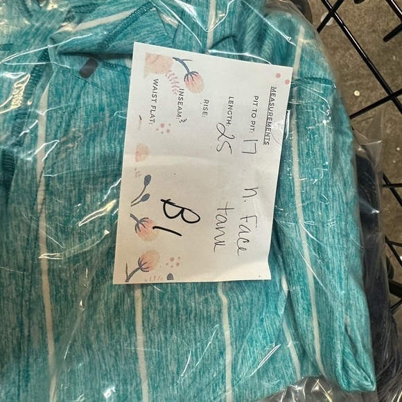 THE NORTH FACE BLUEBIRD performance striped racer back tank top. SMALL - Picture 7 of 7